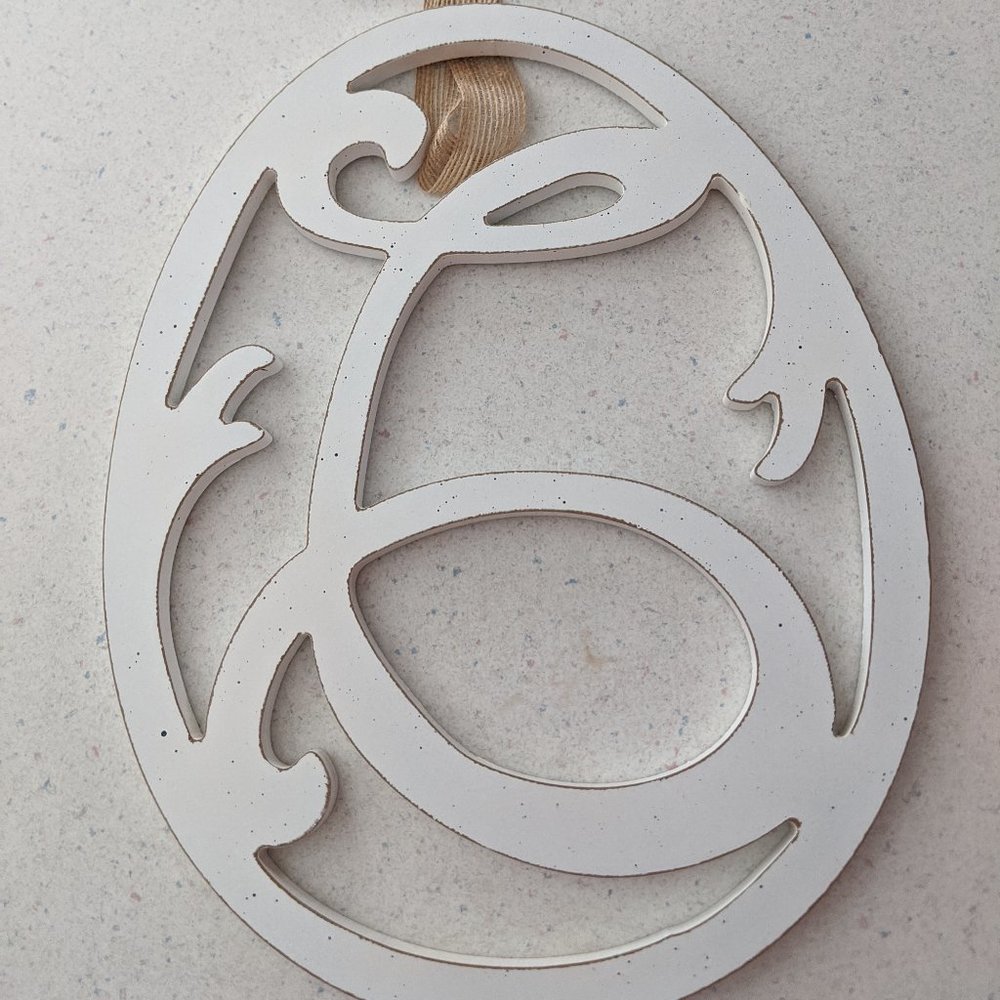 Pretty Scroll Cursive Initial "C" Easter Egg - NWT